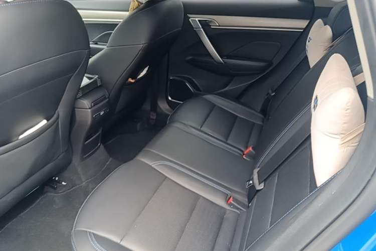 Used Geely Auto Coolray New Energy 2019 260T DCT Explorer Left Rear Seat