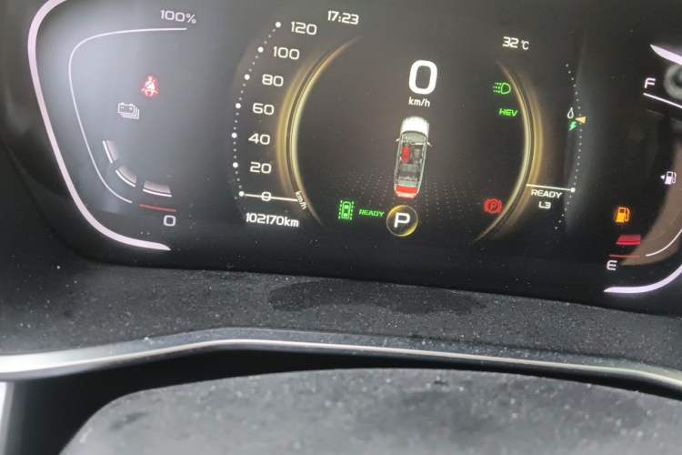 Used Geely Auto Coolray New Energy 2019 260T DCT Battle Odometer Close Up