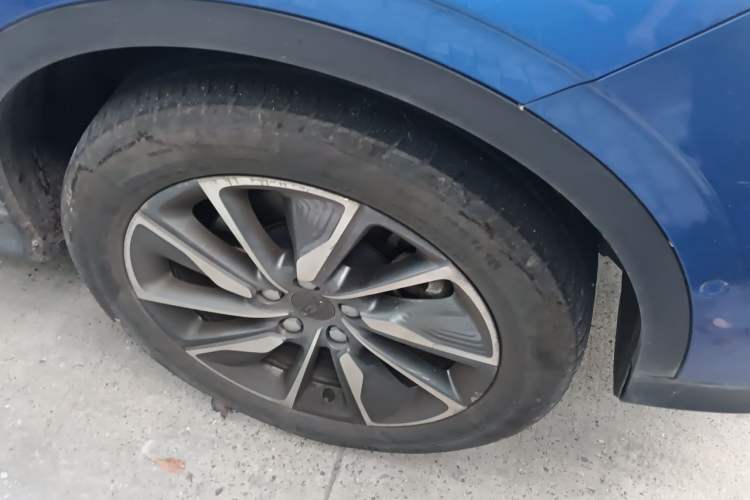 Used Geely Auto Coolray New Energy 2019 260T DCT Battle Right Front Wheel Hub