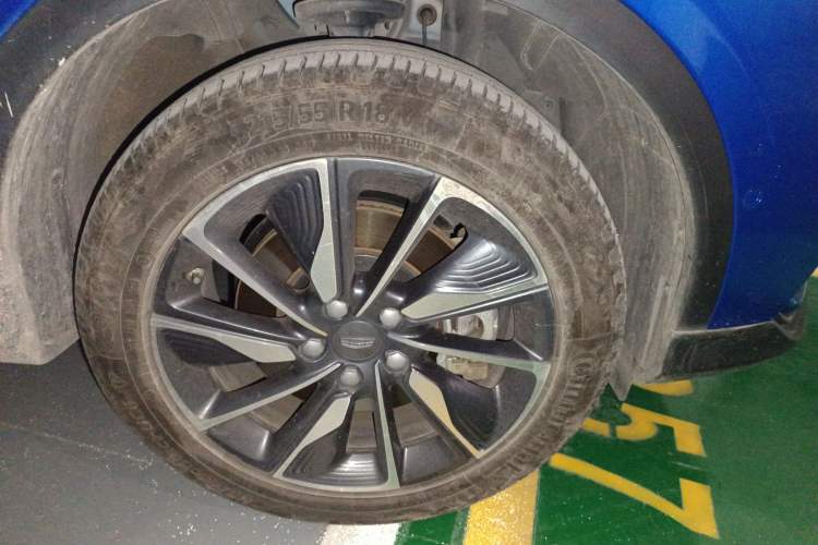 Used Geely Auto Coolray New Energy 2019 260T DCT Battle Right Front Wheel Hub
