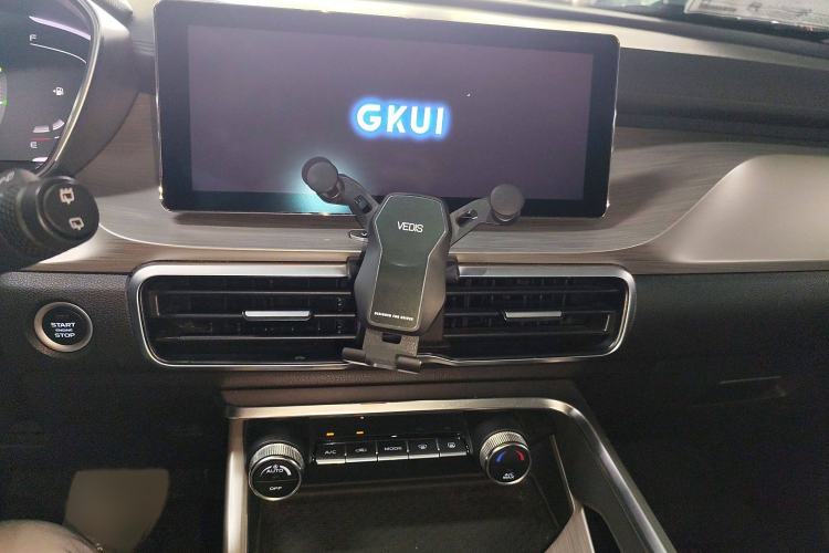 Used Geely Auto Coolray New Energy 2019 260T DCT Knight Audio And AC Panel