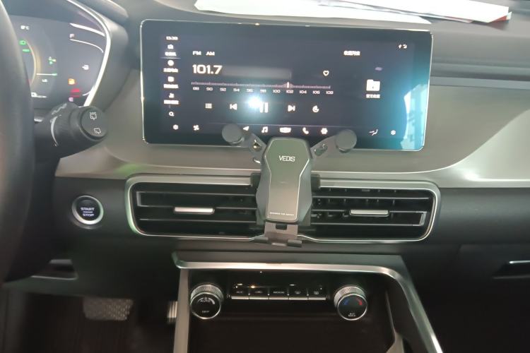 Used Geely Auto Coolray New Energy 2019 260T DCT Knight Audio And AC Panel
