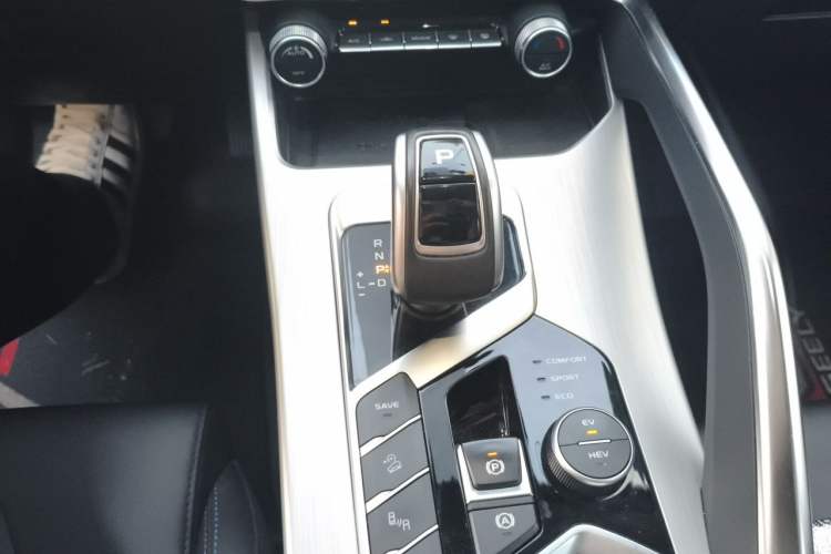 Used Geely Auto Coolray New Energy 2019 260T DCT Knight Gear Lever