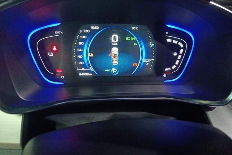 Used Geely Auto Coolray New Energy 2019 260T DCT Knight Odometer Close Up