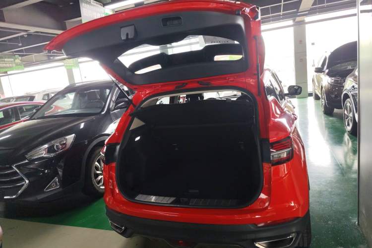 Used Geely Auto Coolray New Energy 2019 260T DCT Knight Trunk