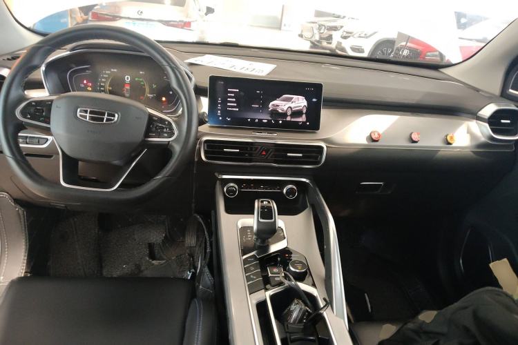 Used Geely Auto Coolray New Energy 2019 260T DCT Explorer Center Console