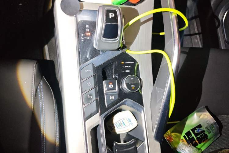 Used Geely Auto Coolray New Energy 2019 260T DCT Knight Gear Lever
