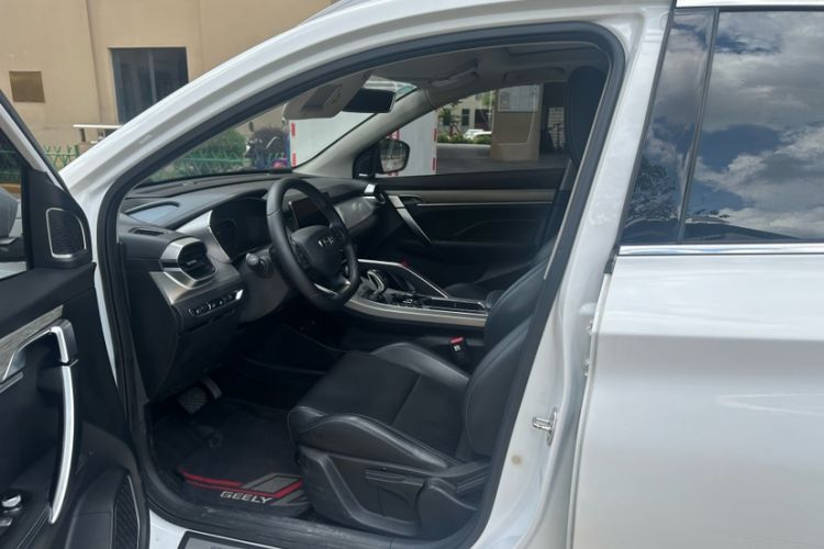Used Geely Auto Coolray New Energy 2019 260T DCT Knight Interior 3