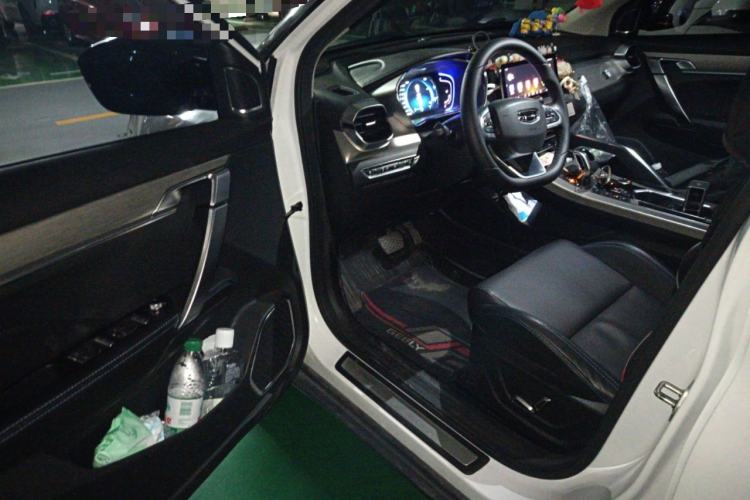 Used Geely Auto Coolray New Energy 2019 260T DCT Battle Interior 3