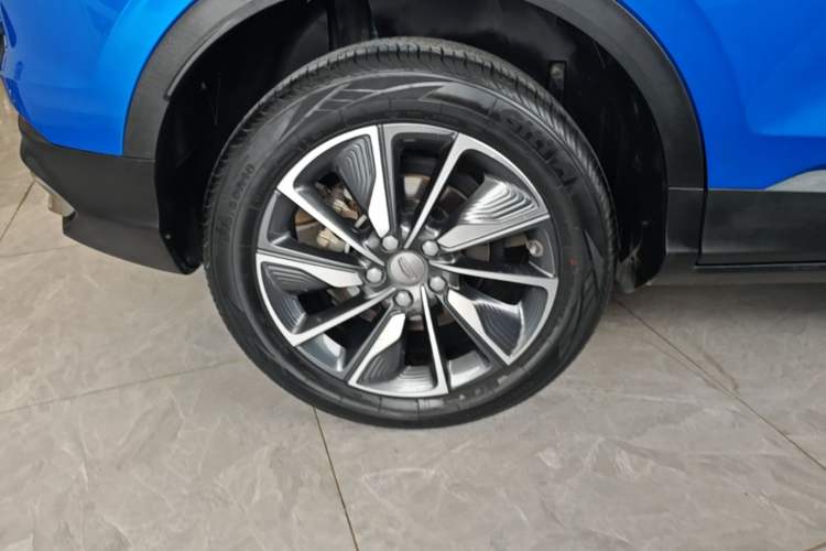 Used Geely Auto Coolray New Energy 2020 1.5T ePro Super Right Rear Wheel Hub