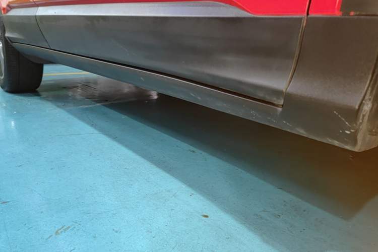 Used Geely Auto Coolray New Energy 2020 1.5T ePro Super Right Side Sill