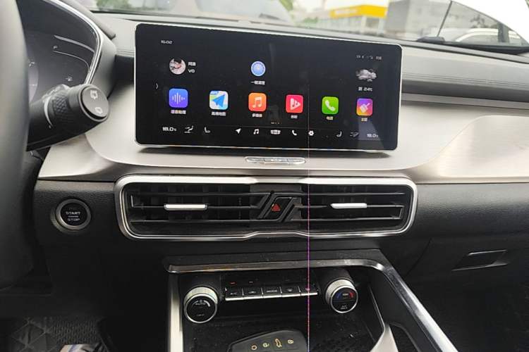 Used Geely Auto Coolray New Energy 2020 1.5T ePro Super Audio And AC Panel