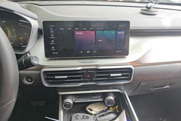 Used Geely Auto Coolray New Energy 2020 1.5T ePro Higher Audio And AC Panel