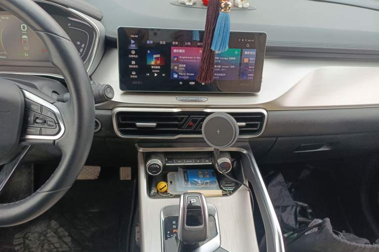 Used Geely Auto Coolray New Energy 2020 1.5T ePro Higher Audio And AC Panel