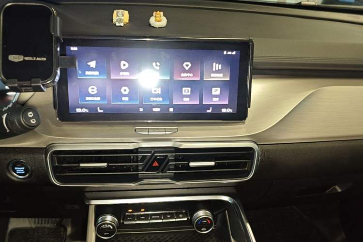 Used Geely Auto Coolray New Energy 2020 1.5T ePro Super Audio And AC Panel