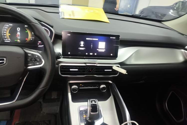 Used Geely Auto Coolray New Energy 2020 1.5T ePro Higher Audio And AC Panel