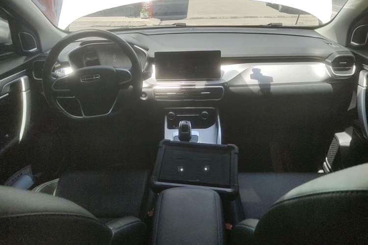 Used Geely Auto Coolray New Energy 2020 1.5T ePro Higher Center Console