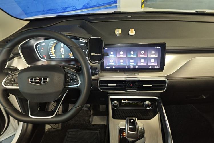 Used Geely Auto Coolray New Energy 2020 1.5T ePro Super Center Console
