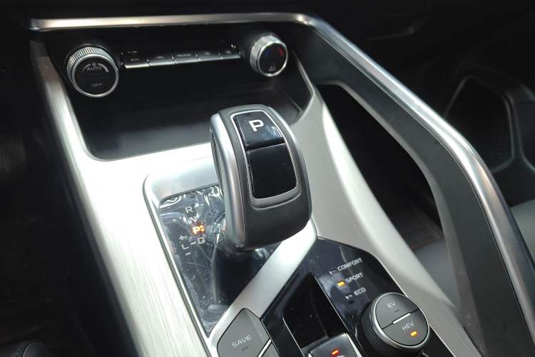 Used Geely Auto Coolray New Energy 2020 1.5T ePro Higher Gear Lever