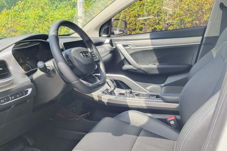Used Geely Auto Coolray New Energy 2020 1.5T ePro Higher Interior 1