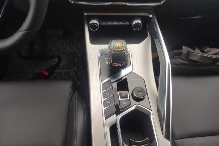 Used Geely Auto Coolray New Energy 2020 1.5T ePro Higher Interior 4