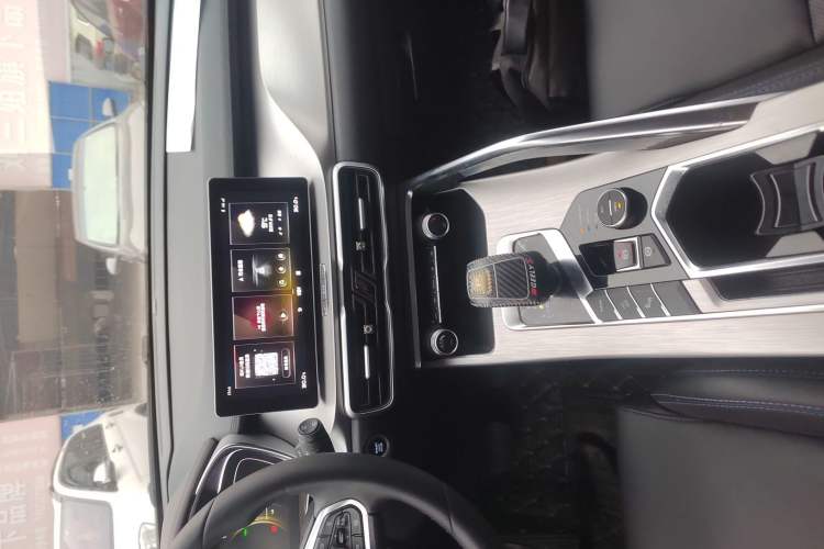 Used Geely Auto Coolray New Energy 2020 1.5T ePro Higher Interior 9