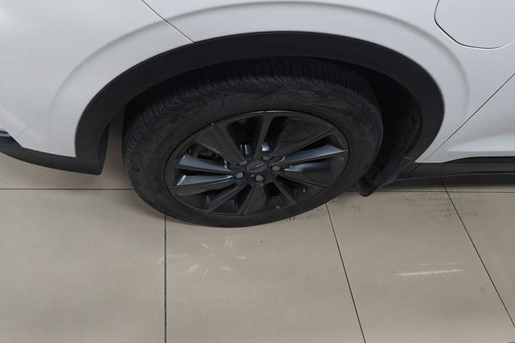 Used Geely Auto Coolray New Energy 2020 1.5T ePro Higher Left Front Wheel Hub