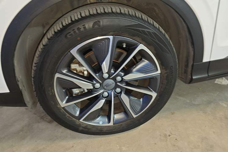 Used Geely Auto Coolray New Energy 2020 1.5T ePro Super Left Front Wheel Hub