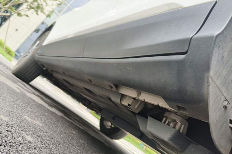 Used Geely Auto Coolray New Energy 2020 1.5T ePro Super Left Side Sill