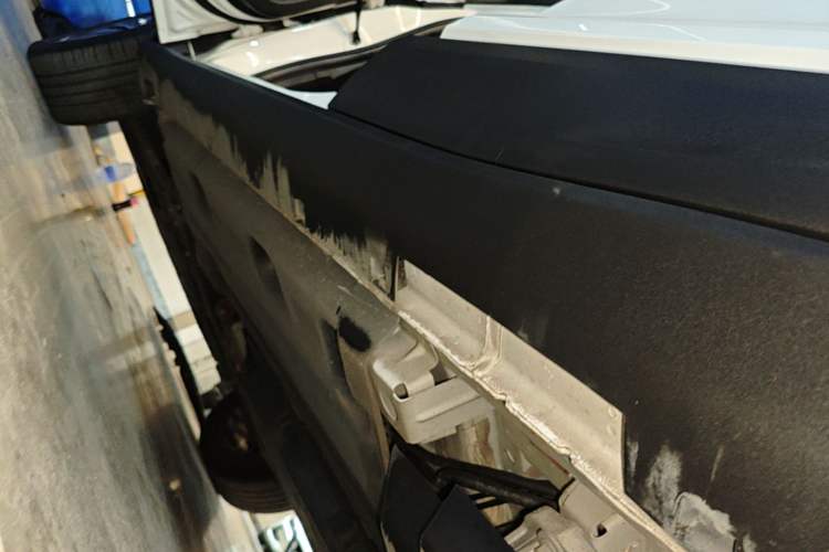 Used Geely Auto Coolray New Energy 2020 1.5T ePro Super Left Side Sill