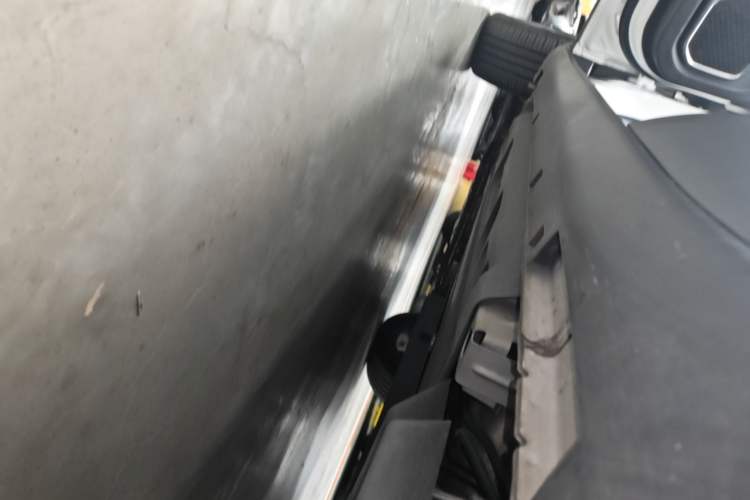 Used Geely Auto Coolray New Energy 2020 1.5T ePro Super Left Side Sill