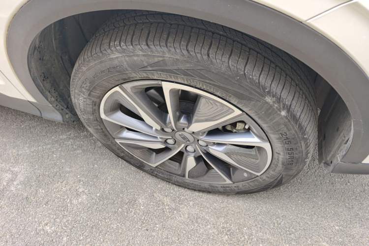 Used Geely Auto Coolray New Energy 2020 1.5T ePro Super Right Front Wheel Hub