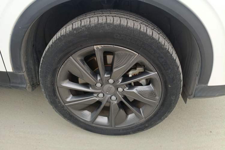 Used Geely Auto Coolray New Energy 2020 1.5T ePro Higher Right Front Wheel Hub
