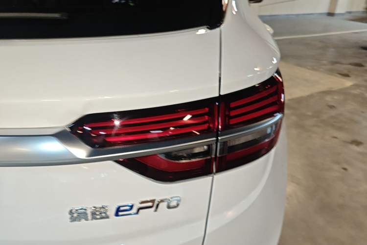 Used Geely Auto Coolray New Energy 2020 1.5T ePro Super Right Rear Taillight