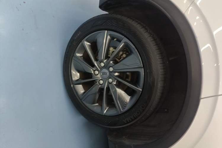 Used Geely Auto Coolray New Energy 2020 1.5T ePro Higher Right Rear Wheel Hub