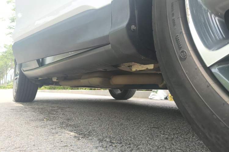 Used Geely Auto Coolray New Energy 2020 1.5T ePro Super Right Side Sill