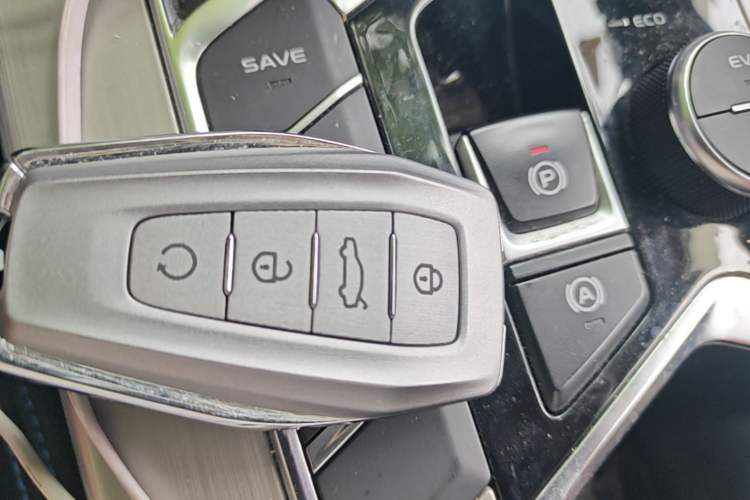 Used Geely Auto Coolray New Energy 2020 1.5T ePro Higher Vehicle Key