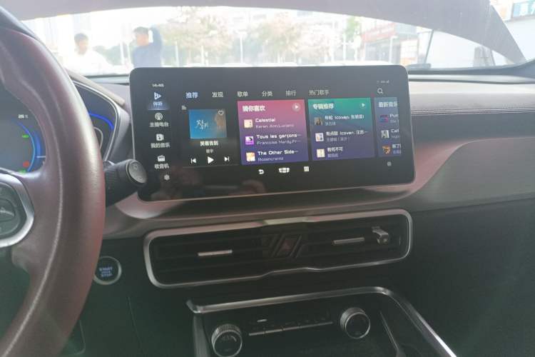 Used Geely Auto Coolray New Energy 2022 1.5T ePro 85KM Starry Edition Audio And AC Panel
