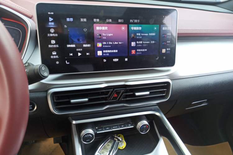 Used Geely Auto Coolray New Energy 2022 1.5T ePro 85KM Glory Edition Audio And AC Panel