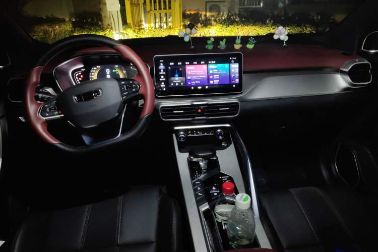 Used Geely Auto Coolray New Energy 2022 1.5T ePro 85KM Starry Edition Center Console