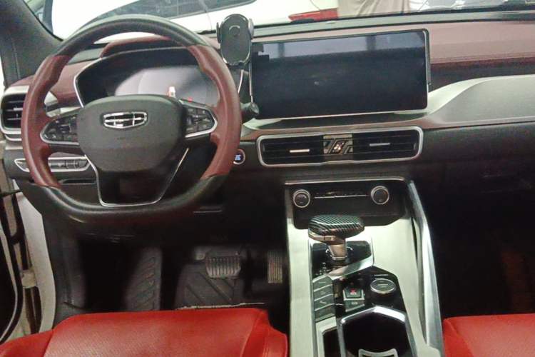 Used Geely Auto Coolray New Energy 2022 1.5T ePro 85KM Starry Edition Center Console