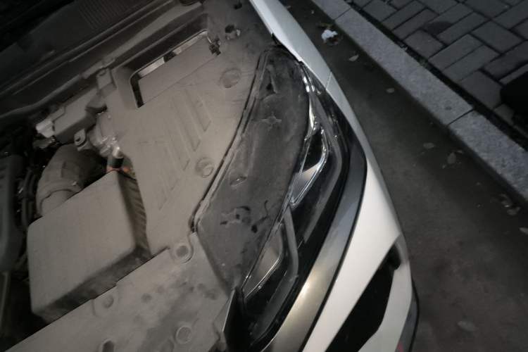 Used Geely Auto Coolray New Energy 2022 1.5T ePro 85KM Glory Edition Engine Bay Left