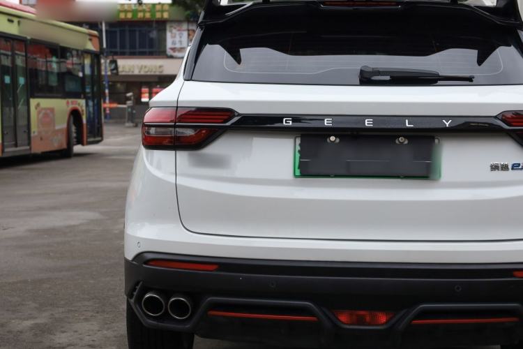 Used Geely Auto Coolray New Energy 2022 1.5T ePro 85KM Glory Edition Exterior 9