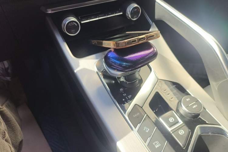 Used Geely Auto Coolray New Energy 2022 1.5T ePro 85KM Glory Edition Gear Lever