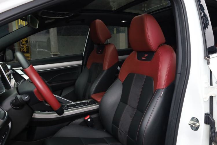 Used Geely Auto Coolray New Energy 2022 1.5T ePro 85KM Glory Edition Interior 12