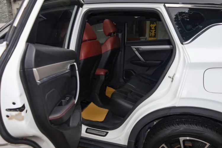 Used Geely Auto Coolray New Energy 2022 1.5T ePro 85KM Glory Edition Interior 2