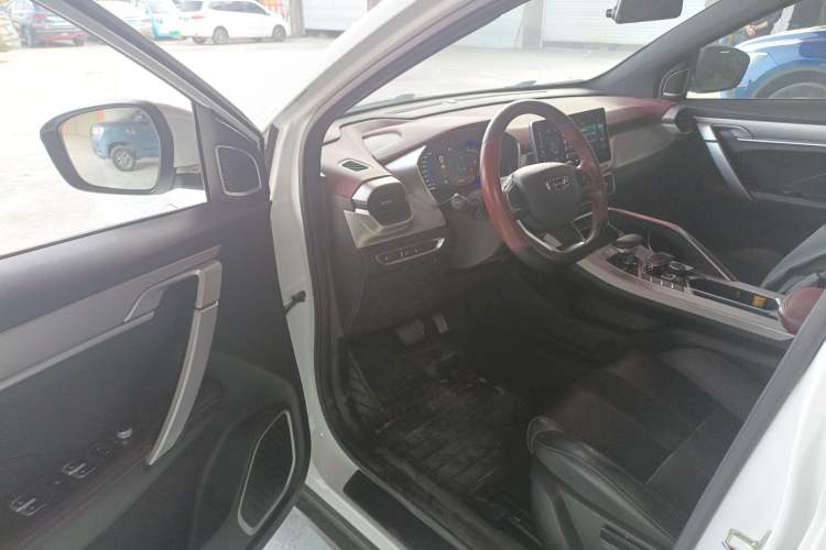 Used Geely Auto Coolray New Energy 2022 1.5T ePro 85KM Starry Edition Interior 3