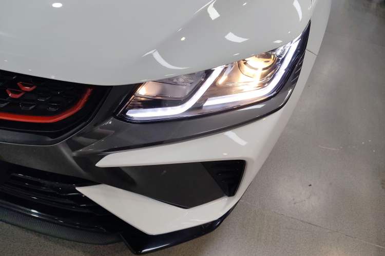 Used Geely Auto Coolray New Energy 2022 1.5T ePro 85KM Starry Edition Left Front Headlight