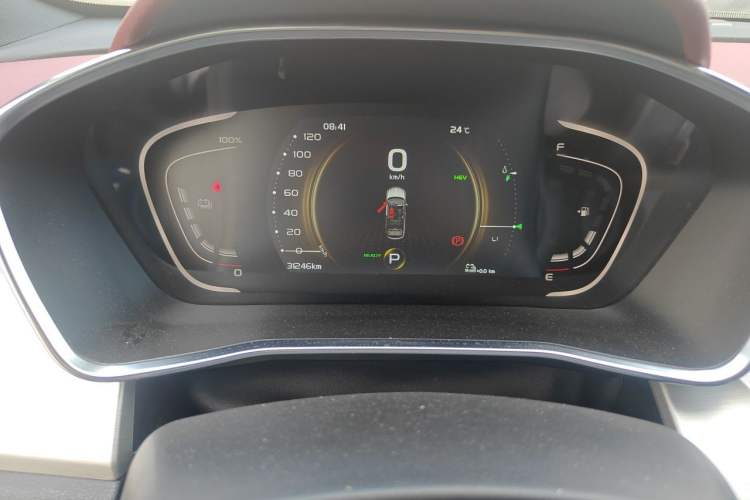 Used Geely Auto Coolray New Energy 2022 1.5T ePro 85KM Starry Edition Odometer Close Up