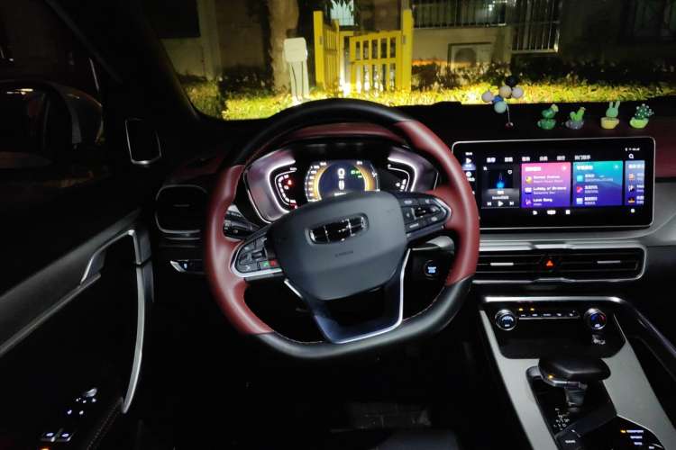 Used Geely Auto Coolray New Energy 2022 1.5T ePro 85KM Starry Edition Steering Wheel